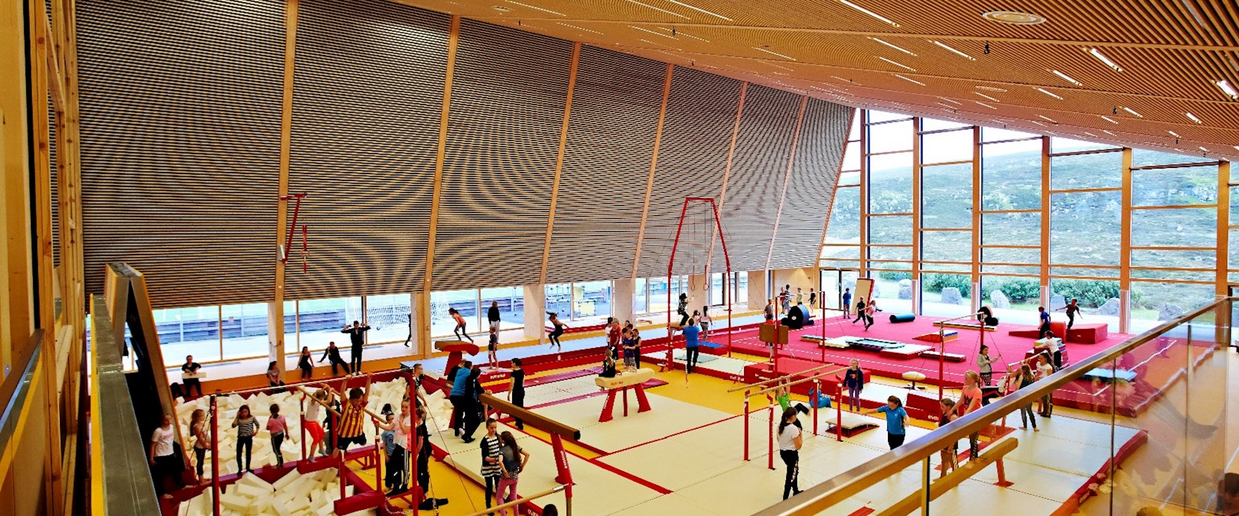 2014-08-gymnastichall_runavik_interior-16